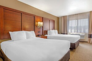 Couette en duvet d'oie, coffres-forts dans les chambres, bureau