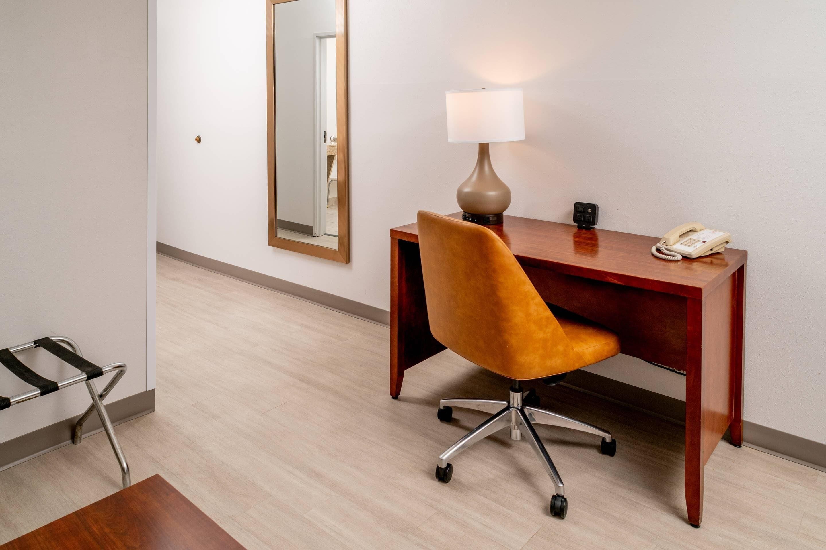 suite, non smoking | desk, blackout curtains, iron/ironing board, free cots/infant beds