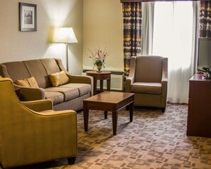 1 bedroom, in-room safe, desk, iron/ironing board