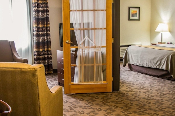 Suite, 1 Bedroom, Non Smoking | Desk, blackout drapes, iron/ironing board, cribs (free)