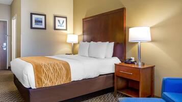 Room, 1 Queen Bed, Accessible, Non Smoking | Premium bedding, pillowtop beds, iron/ironing board, WiFi (free)