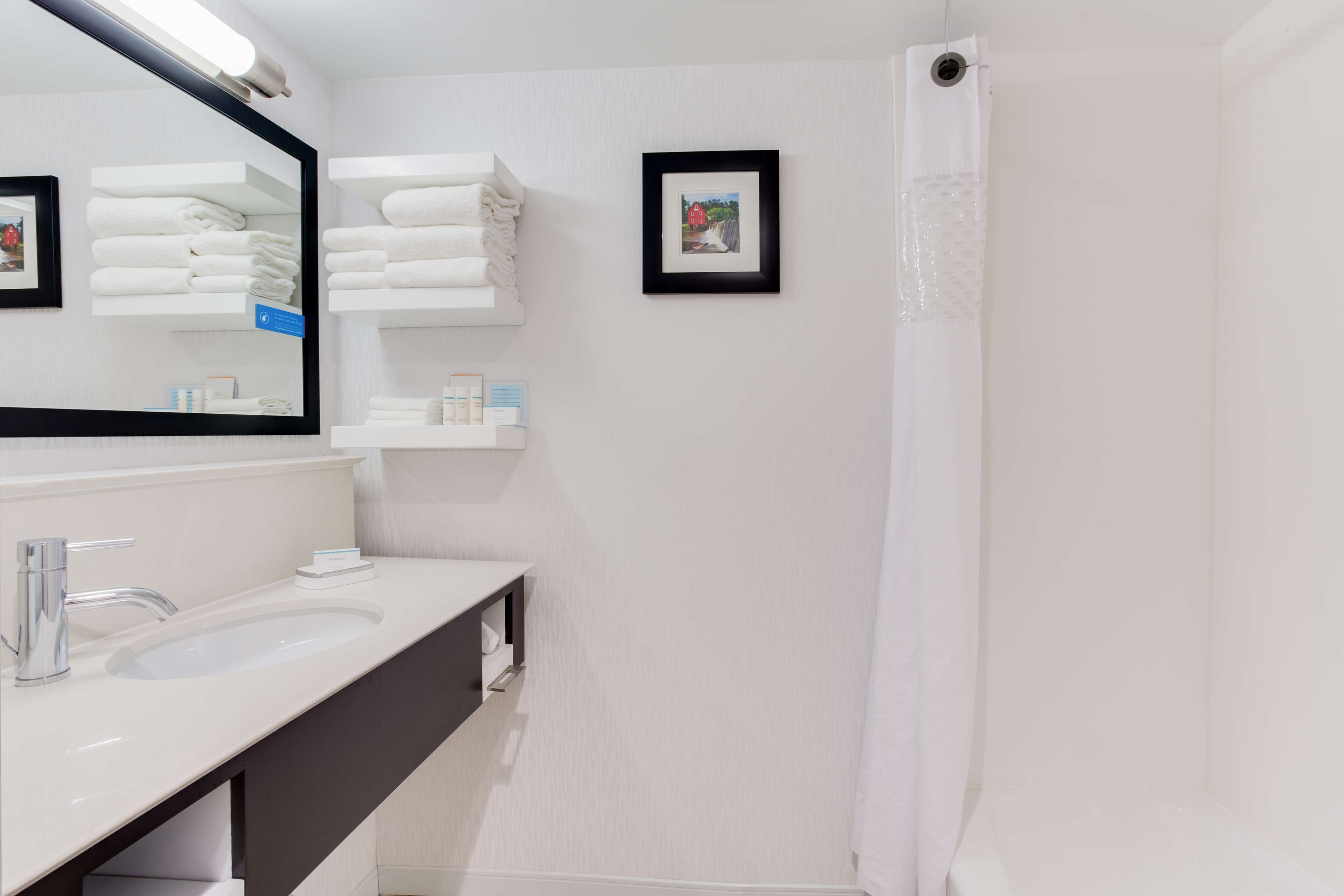 room, 2 queen beds, non smoking, refrigerator & microwave | bathroom | free toiletries, towels