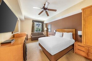 Premium bedding, in-room safe, iron/ironing board, free WiFi