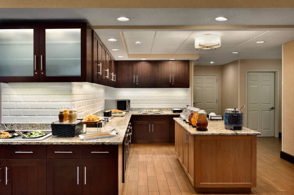 MainStay Suites