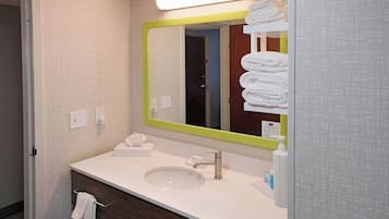 1 kingsizeseng, ikke ryger | Badeværelse | Kombination af bruser/badekar, brusehoved med hydromassage