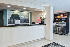 Snack bar