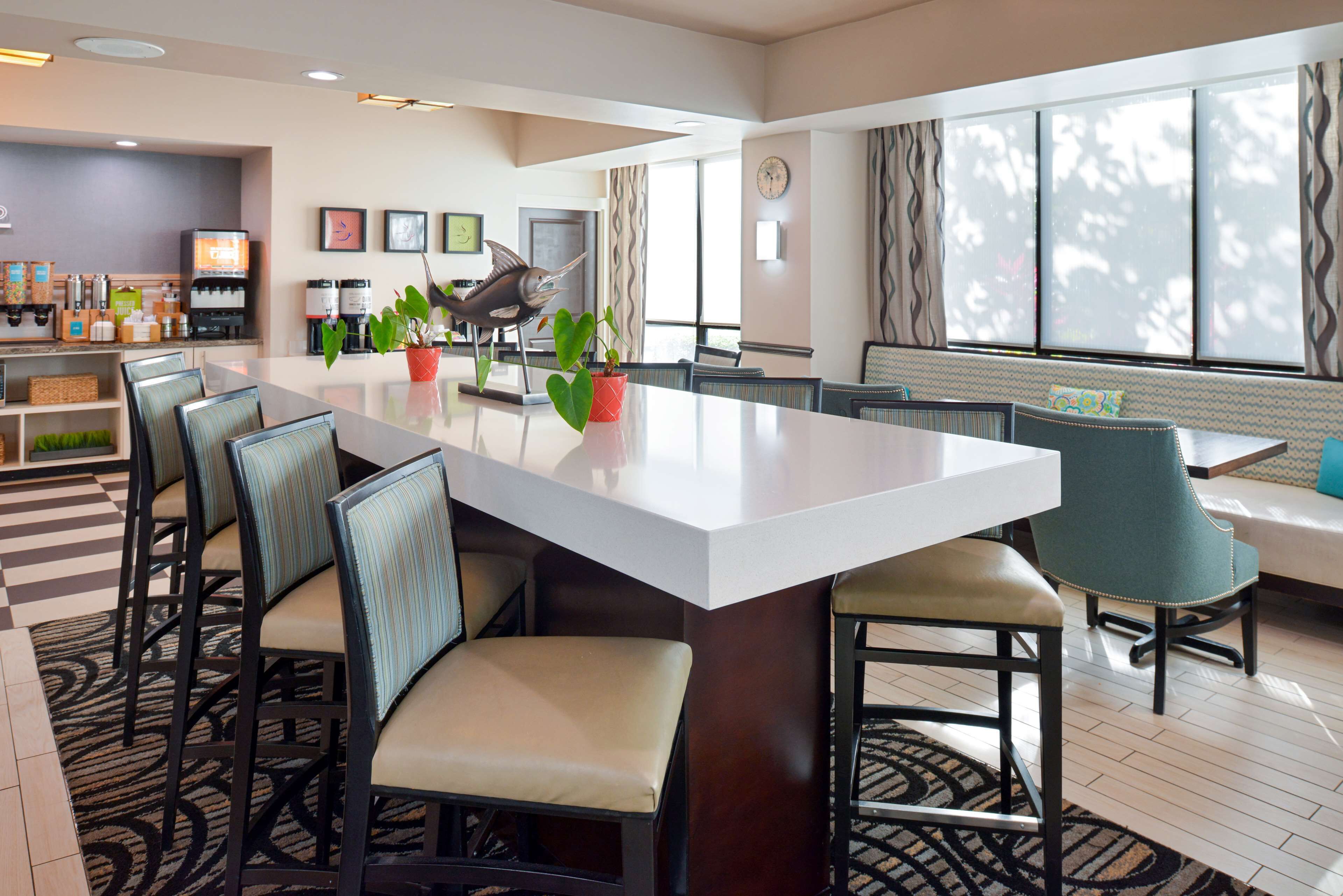 free daily on-the-go breakfast