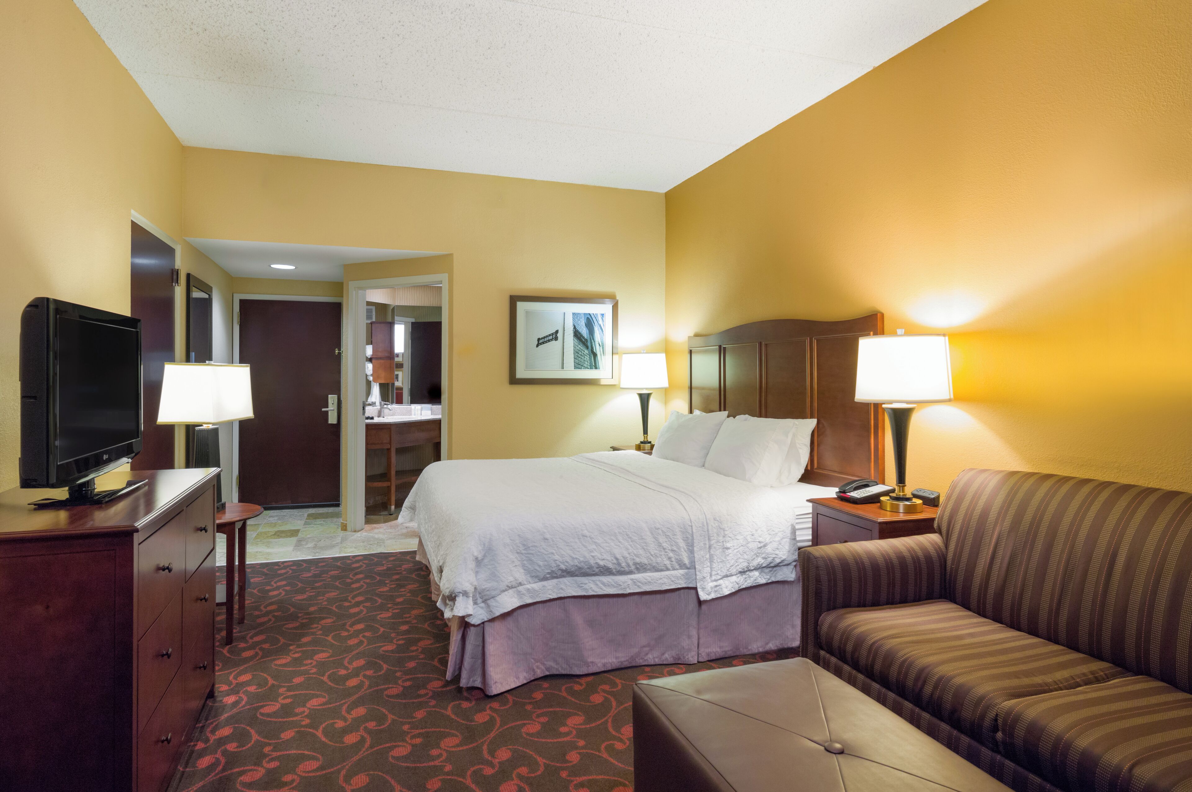 standard room, 1 king bed with sofa bed | 1 bedroom, premium bedding, in-room safe, desk