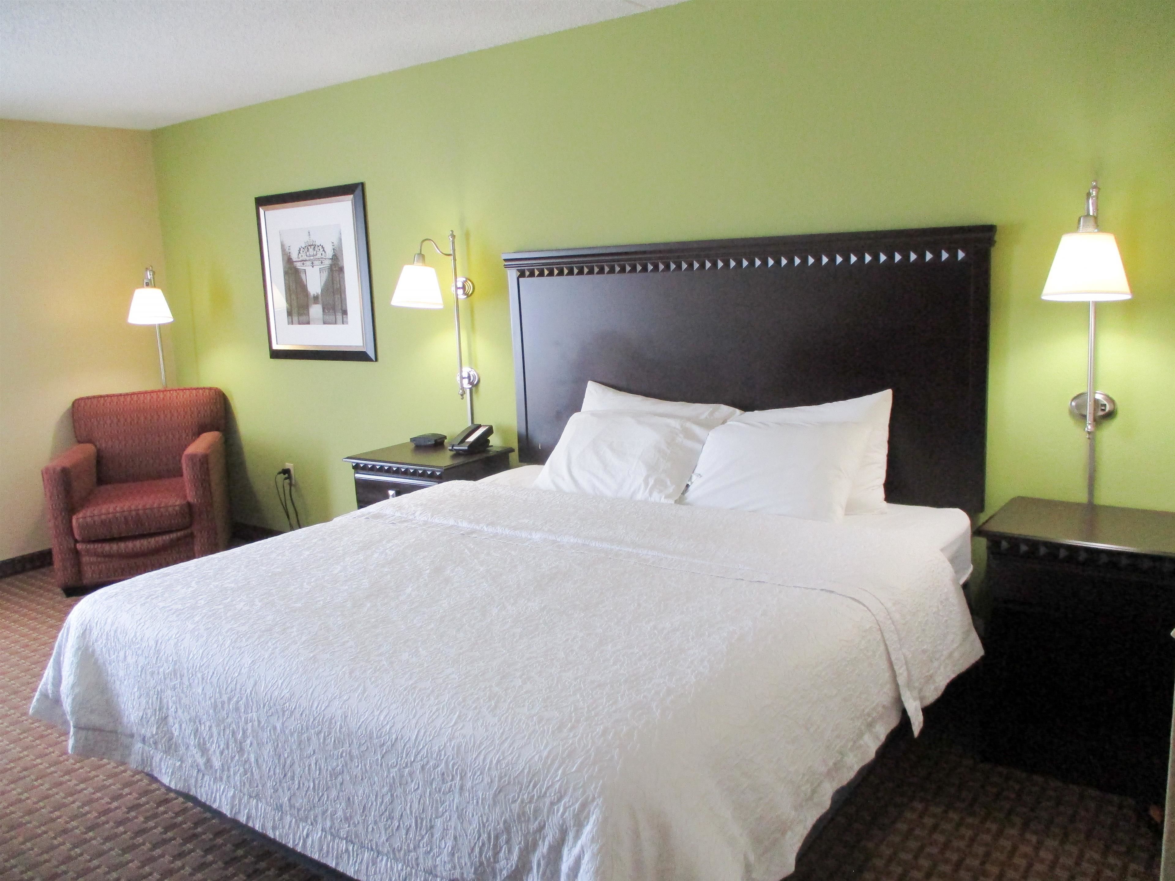 Tabla de planchar con plancha, cunas gratuitas y wifi gratis 