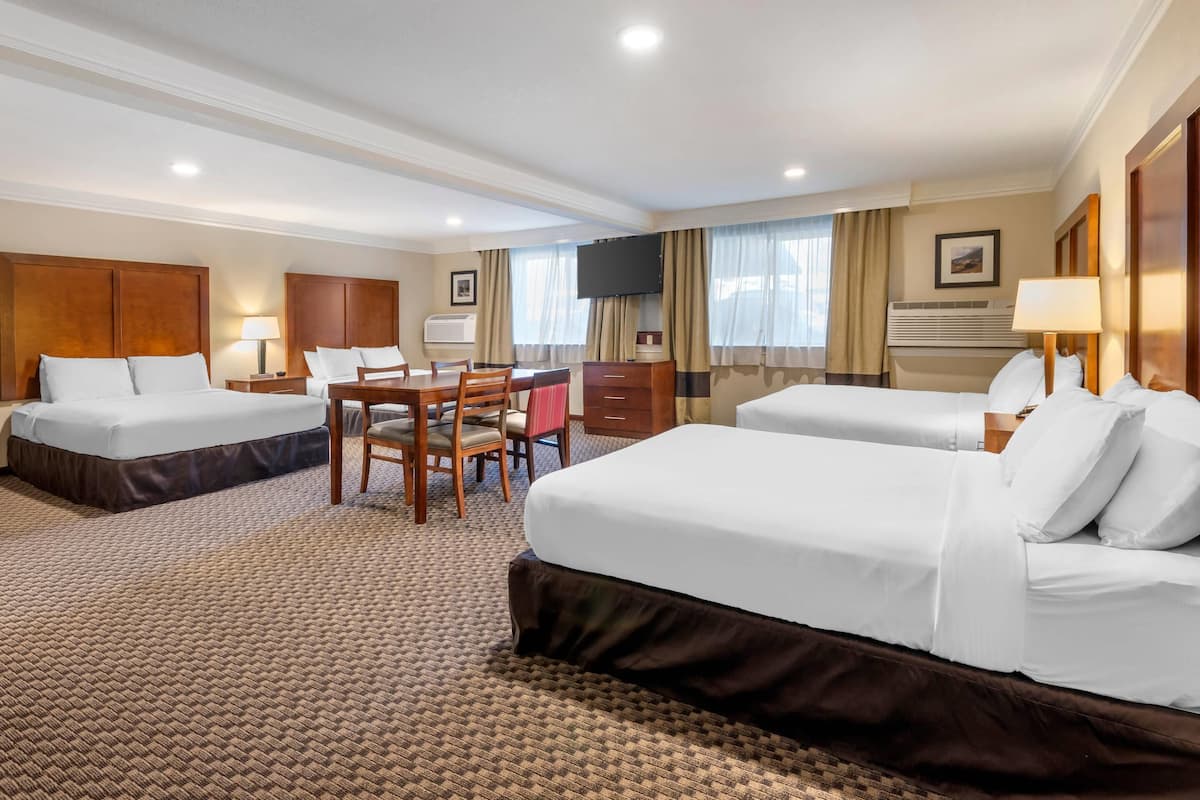 Suite, Multiple Beds, Accessible, Non Smoking | 1 bedroom, premium bedding, in-room safe, desk