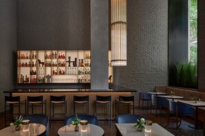 Bar Ă cocktails