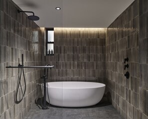 Designer-Toilettenartikel, Haartrockner, Bademäntel, Handtücher
