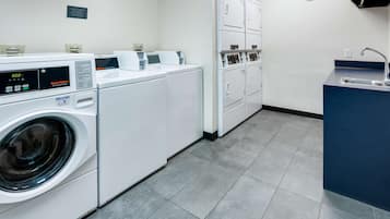 Ruang laundry