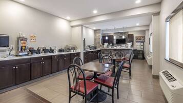 Free daily continental breakfast