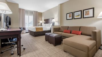 Bureau, rideaux occultants, fer et planche Ă repasser, Wi-Fi gratuit