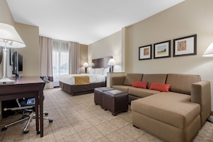 Desk, blackout drapes, iron/ironing board, free WiFi