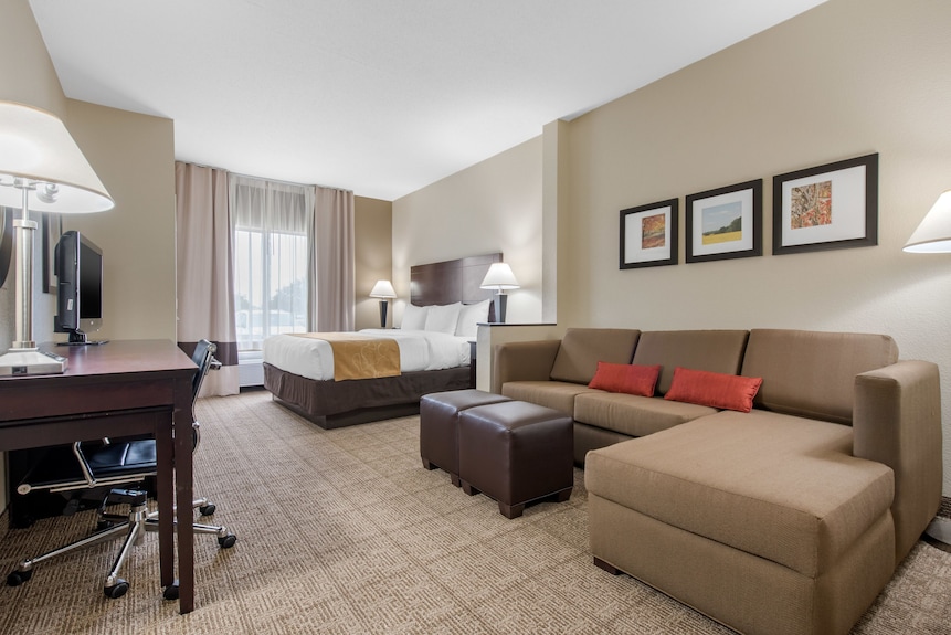Comfort Suites Lafayette University Area Reviews, Deals & Photos