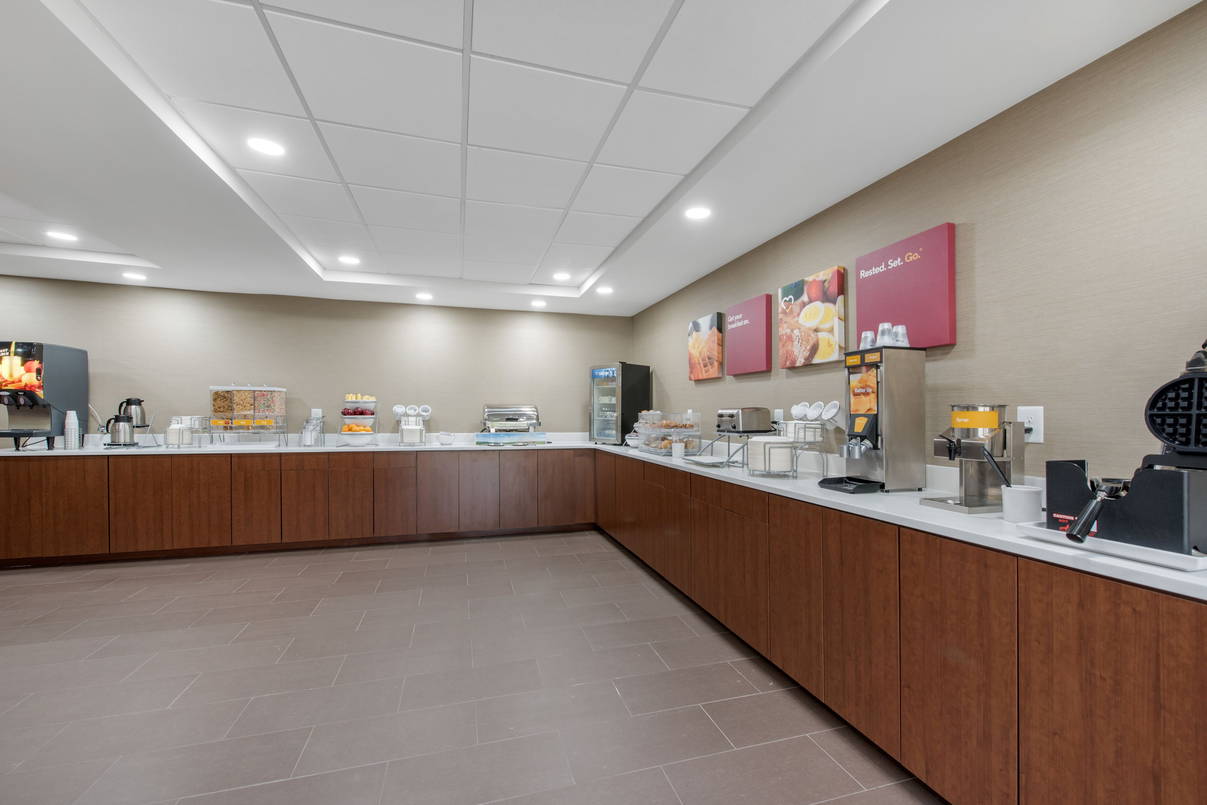 free buffet breakfast