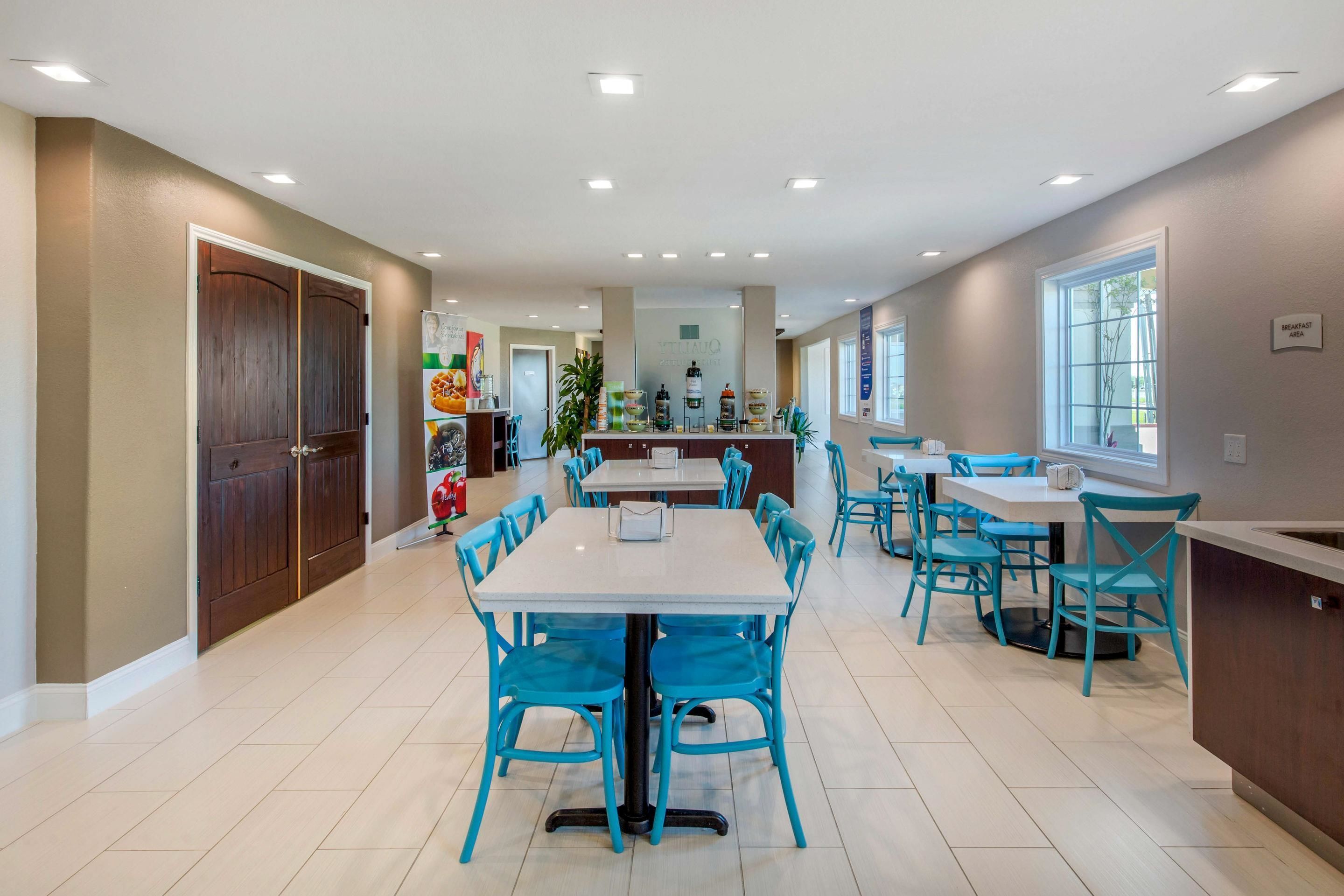 Free daily continental breakfast