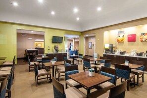 Free daily continental breakfast