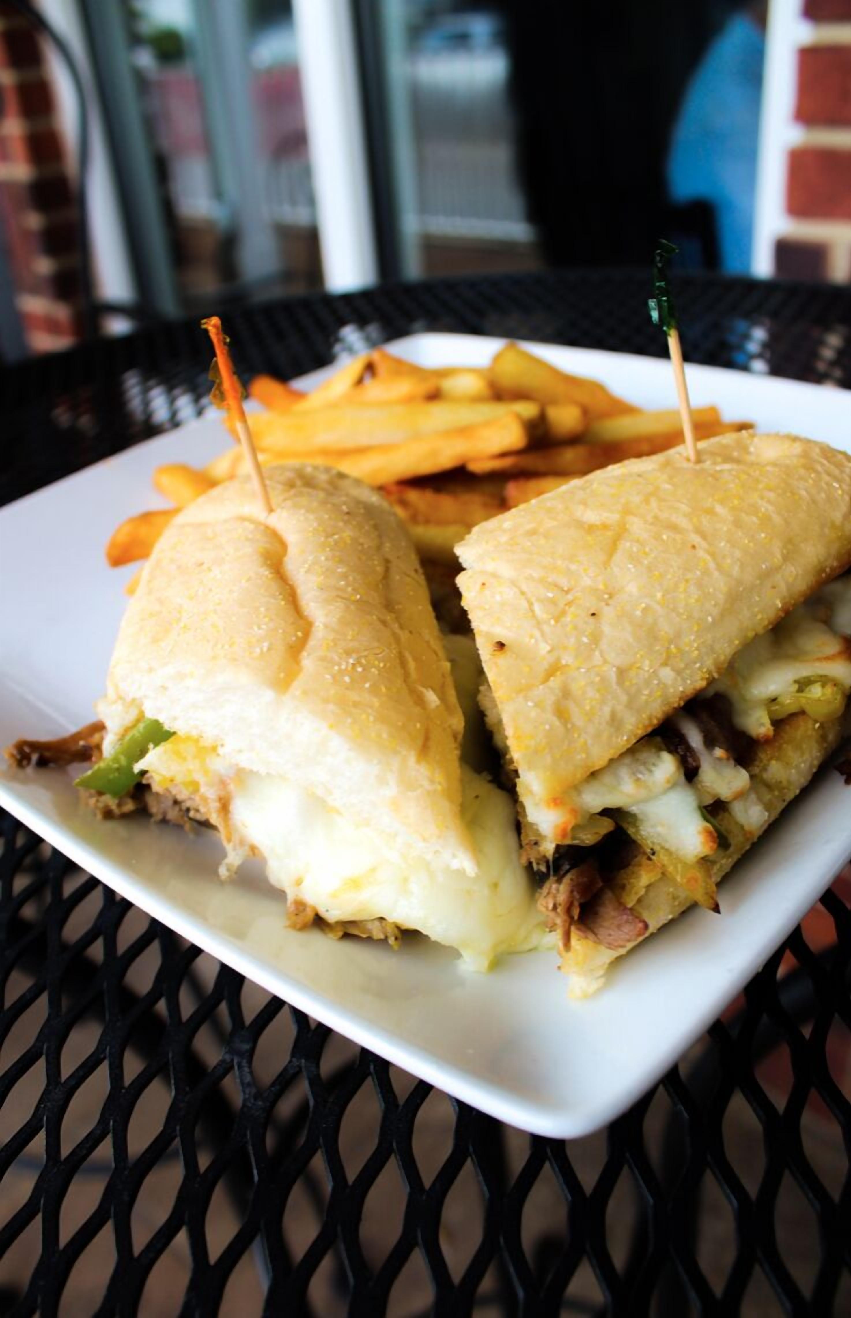 lunch and dinner served, american cuisine