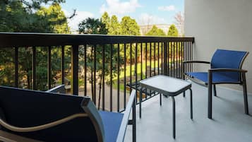 Room, 1 King Bed, Balcony | Desk, iron/ironing board, free WiFi, bed sheets