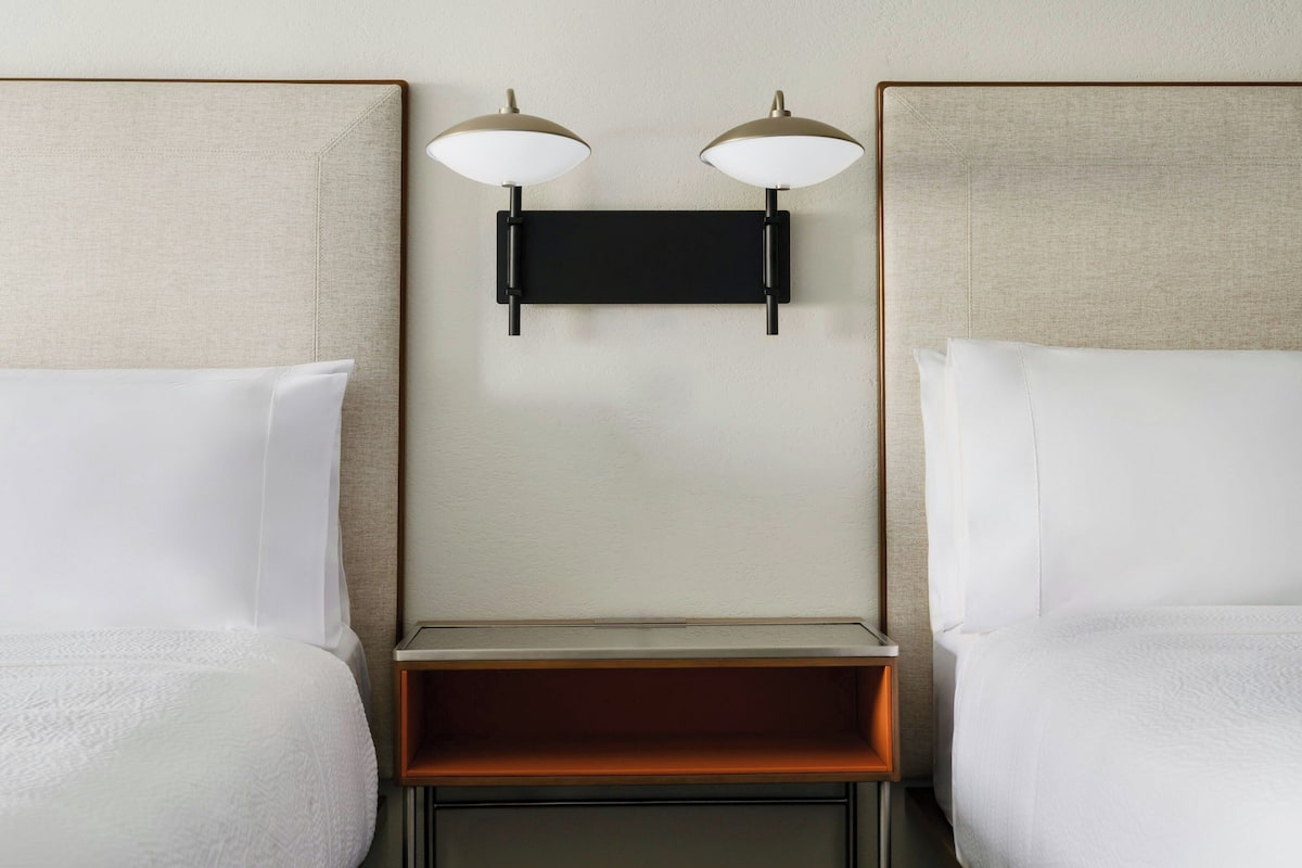 Desk, iron/ironing board, free WiFi, bed sheets