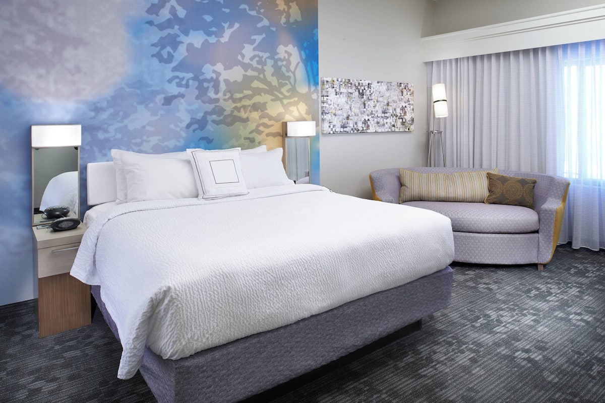 in-room safe, desk, iron/ironing board, free cots/infant beds