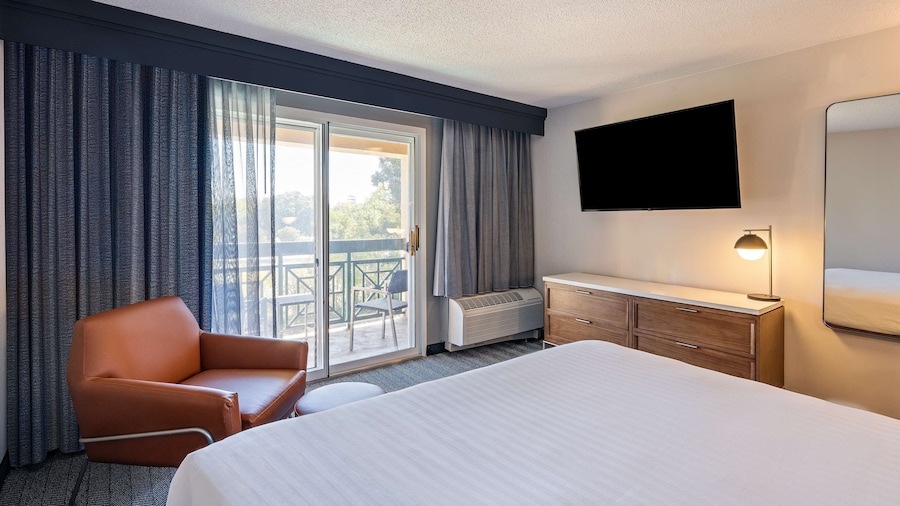 Sonesta Select Pleasant Hill