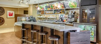 海灣畔工藝農場萬怡飯店