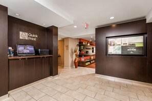 Lobby lounge