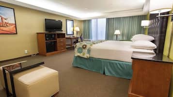 Room, 1 King Bed, Non Smoking | Desk, blackout drapes, iron/ironing board, free cribs/infant beds