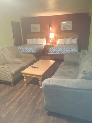 In-room safe, desk, iron/ironing board, free WiFi