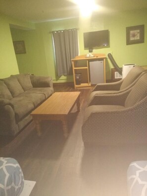 TV