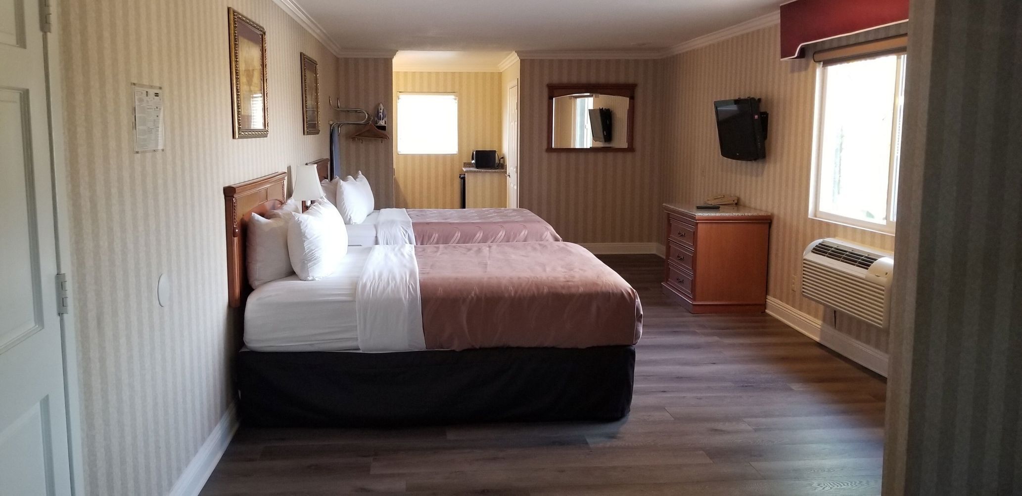 In-room safe, desk, blackout drapes, soundproofing