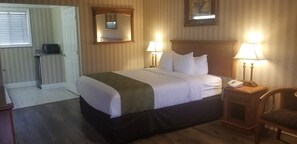 Standard Room, 1 Queen Bed, Non Smoking