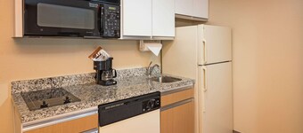 MainStay Suites Cincinnati Blue Ash