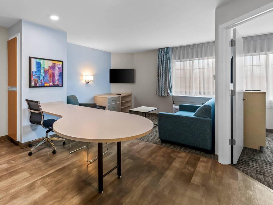 Studio Suite, 1 Queen Bed with Sofa bed, Accessible, Non Smoking (Roll-In Shower) | Hypo-allergenic bedding, desk, laptop workspace, blackout drapes