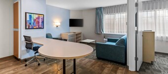 MainStay Suites Cincinnati Blue Ash
