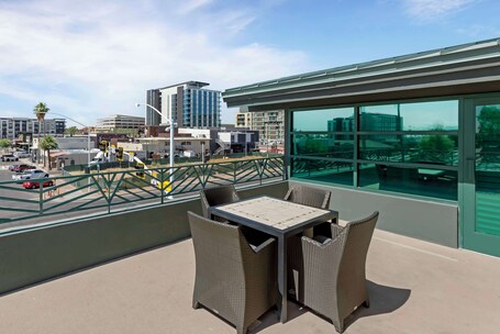 Best Western Plus Sundial - Image 4