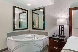 In-room safe, desk, laptop workspace, iron/ironing board