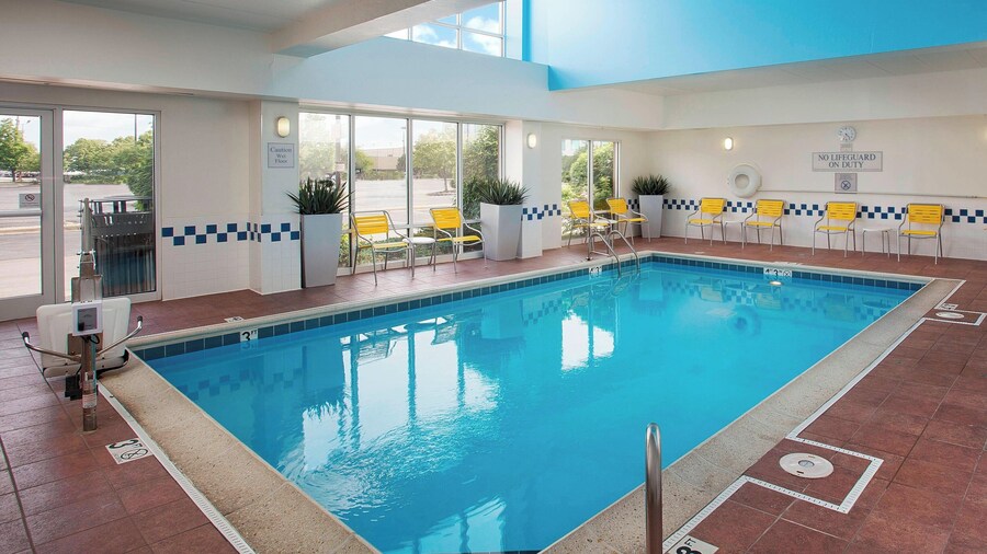 Fairfield Inn and Suites by Marriott Chicago Midway Airport