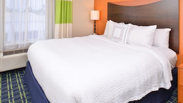Room, 1 King Bed with Sofa bed, Non Smoking | Premium bedding, in-room safe, desk, iron/ironing board