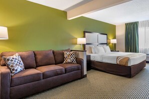 Suite King Non Smoking 2 person | Desk, laptop workspace, blackout curtains, iron/ironing board - Quality Inn & Suites (Bay City)