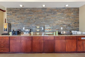 Free daily buffet breakfast