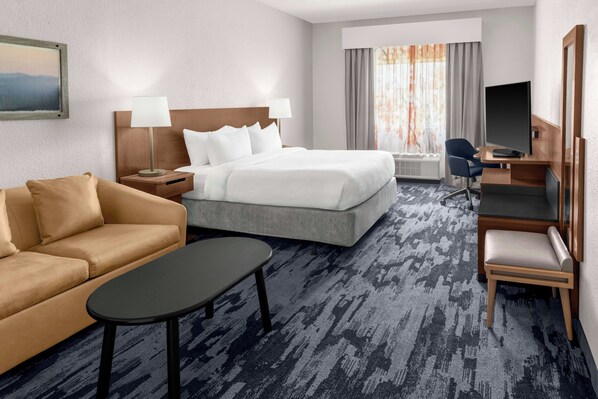 Room, 1 King Bed | Premium bedding, individually decorated, individually furnished, desk