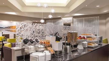 Free daily continental breakfast