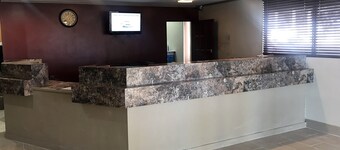 Red Roof Inn & Suites San Angelo