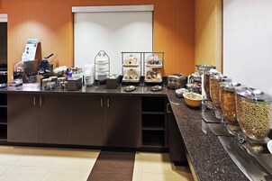 Café da manhã continental grátis todos os dias