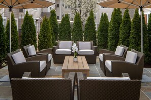 Terrace/patio - Sonesta ES Suites Fairfax Fair Lakes (Fairfax)